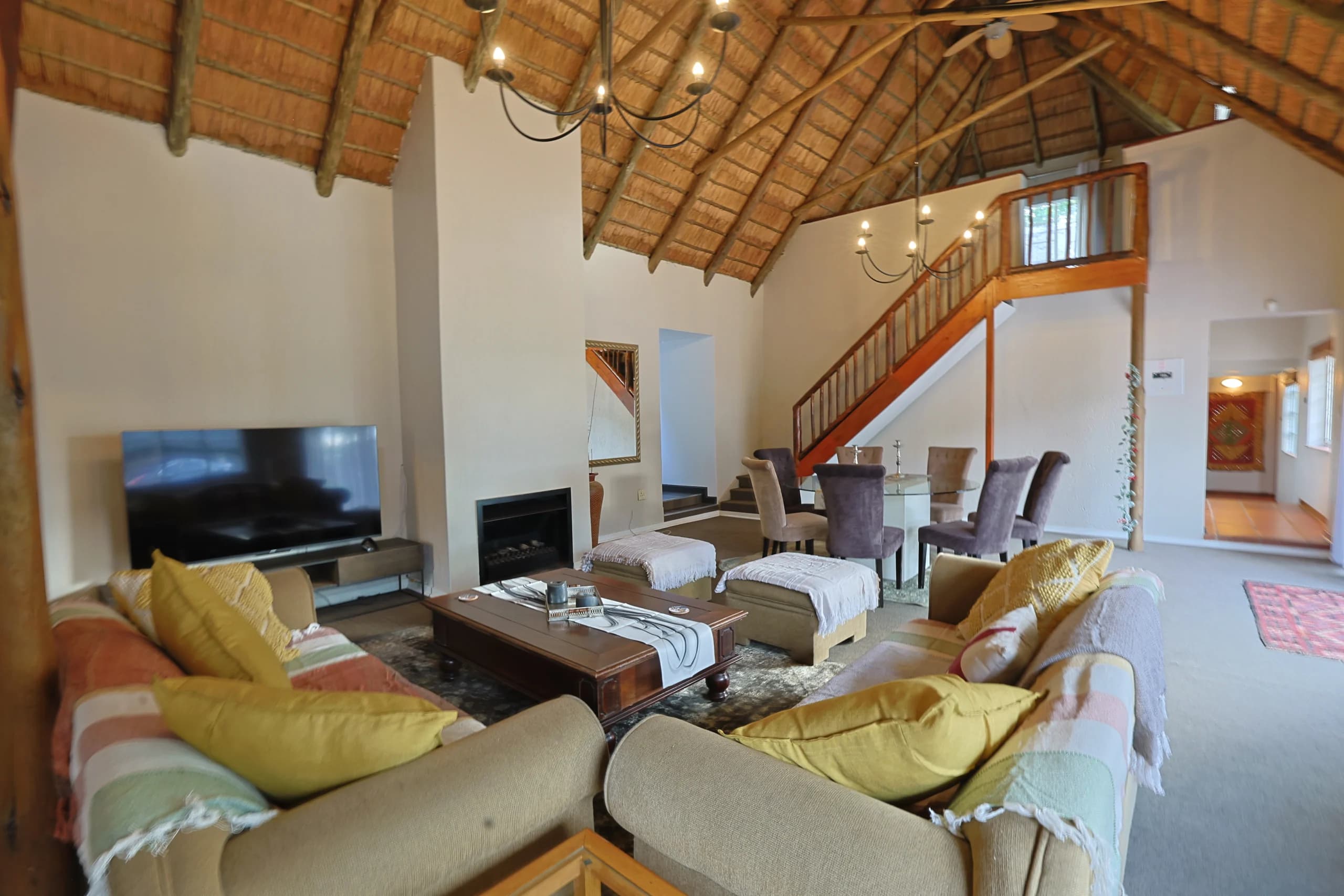 The Villa dining and lounge