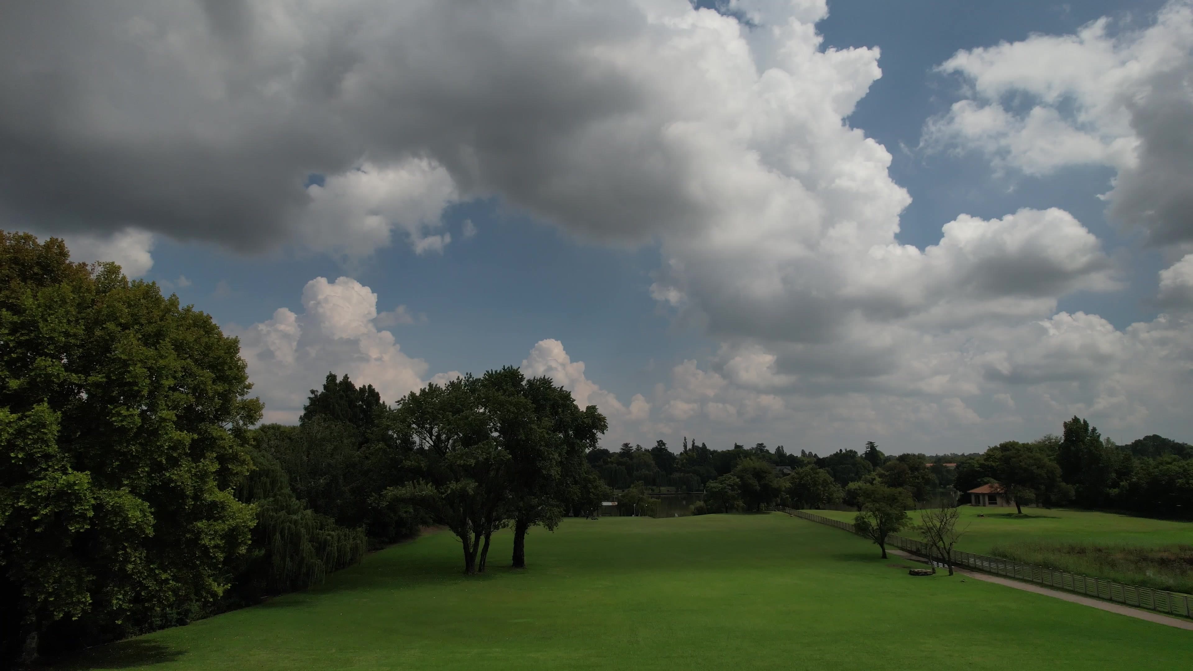 Aerial view of Maxwell Stay on the Vaal River